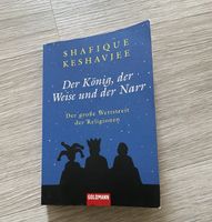 Der König, der Weise und der Narr - gut erhaltener Roman! Sachsen - Schöneck Vorschau