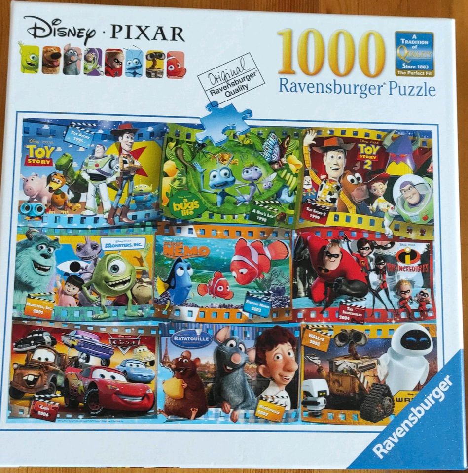 1000 Teile Puzzle Disney Motiv in Laxten