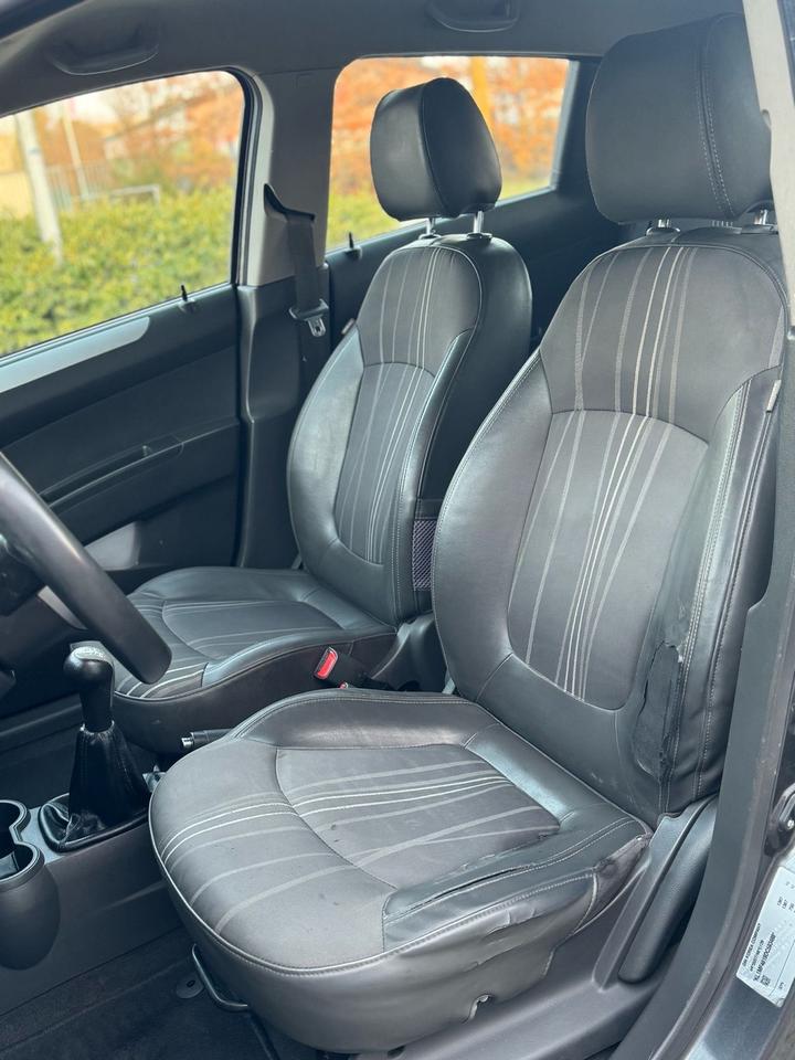 Chevrolet Spark 1.0 /TÜV/Leder/Klima/Funk ZV/EZ:2013/4-Türen/ in Stade