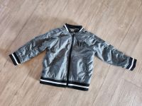 Collegejacke Jacke Übergangsjacke Gr 98 H&M Nordrhein-Westfalen - Borchen Vorschau