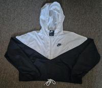 Verkaufe einen Neuwertigen Nike-Damen-Windbreaker Sachsen - Zschorlau Vorschau