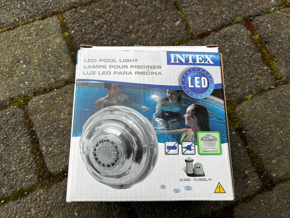 Intex LED Pool Leuchte in Krefeld