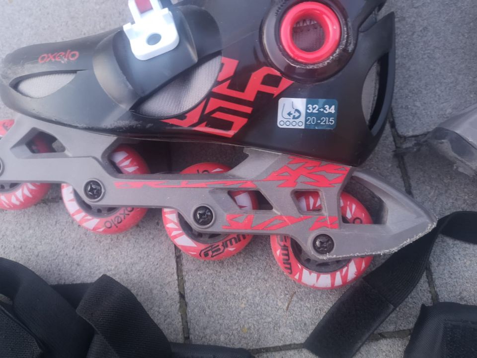 Inline Skates, Oxelo, Gr. 32 - 34, inkl. Schützer Set in Gerstungen