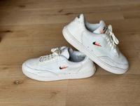 NIKE Court Vintage Premium Sneaker, Turn-, Sportschuhe Gr. 40 München - Maxvorstadt Vorschau