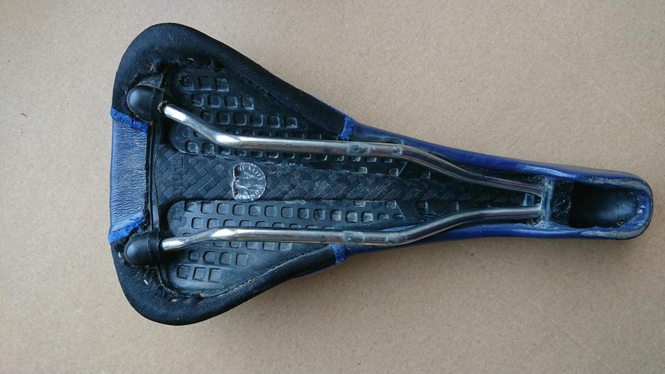 Selle Italia Flite genuine gel Rennrad Sattel blau in Herne