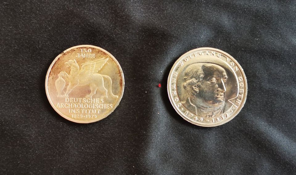 Münzen 2 x 5 DM 1979 & 1982 in Ammerthal