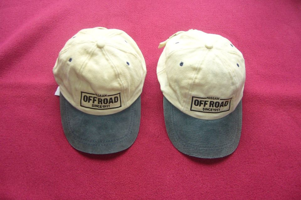 2 Caps - Baseballcap - OFF - Road in Hage