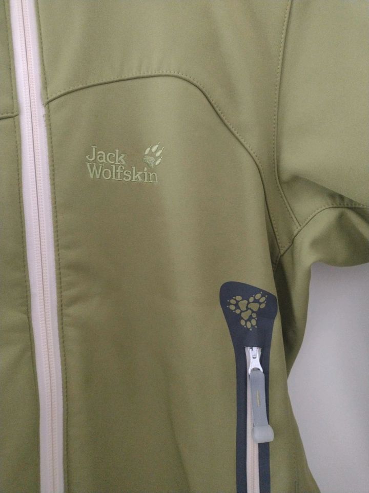 Jack Wolfskin Softshell Jacke in Remscheid