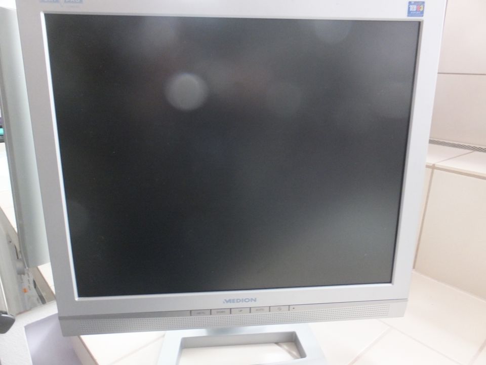 Medion MD32119 PR 48cm (19 Zoll) TFT Flachbildschirm Monitor gebr in Aachen