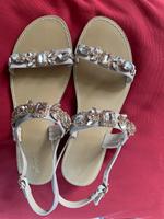 Sandalen, Primadonna mit herrlich dicken Klunkern, Gr. 41 Hessen - Marburg Vorschau