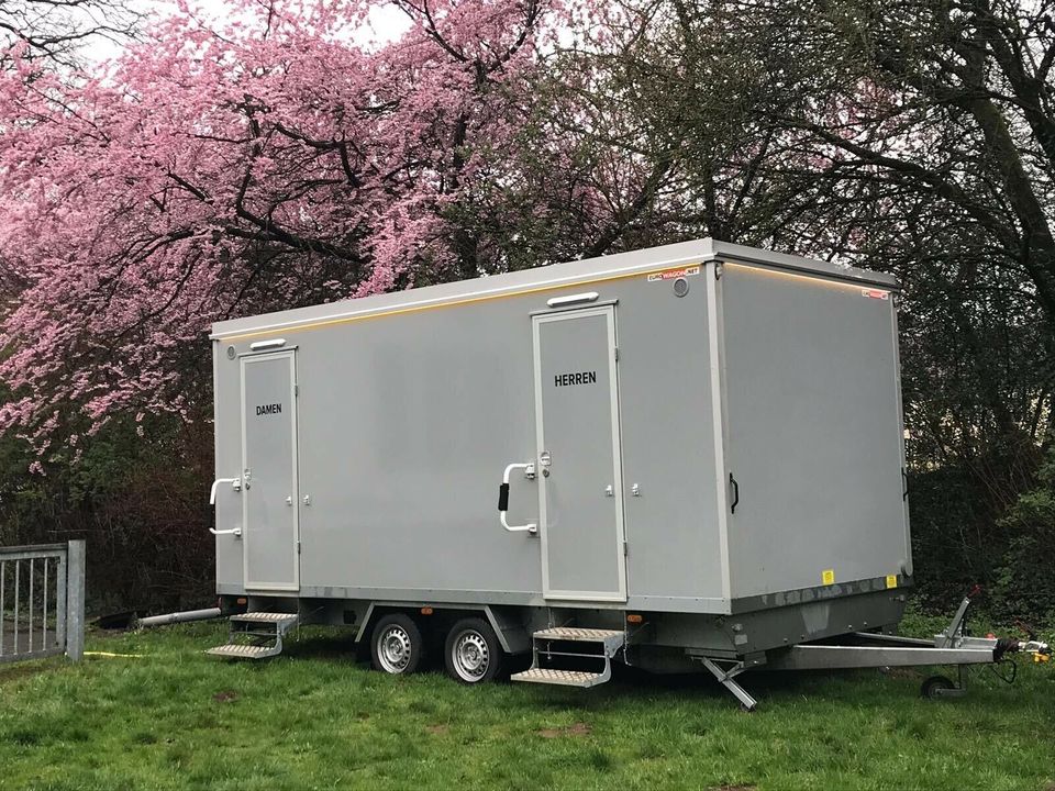 Toilettenwagen, mobiles WC, Toilettenanhänger zum mieten in Niederfischbach