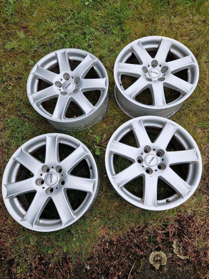 4 x RIAL Alufelgen 17 " x 7,5 J in Hildesheim