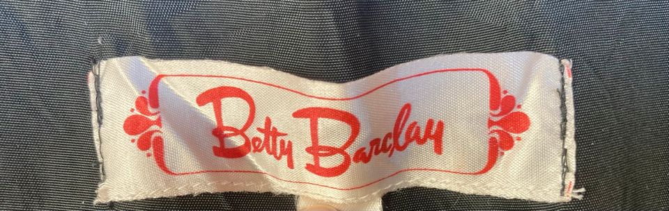 Retro-Kostüm von Betty Barclay in Großhansdorf