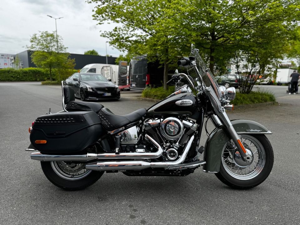 Harley-Davidson SOFTAIL*HERITAGE CLASSIC*FLHCS*KESSTECH in Coerde