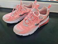 air Max Sportschuhe 38.5 Hessen - Maintal Vorschau