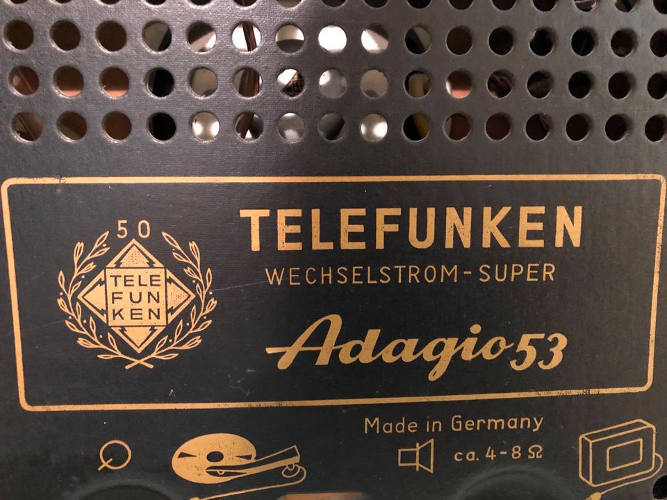 Röhren Radio von der Marke Telefunken in Pfaffenhofen a. d. Roth