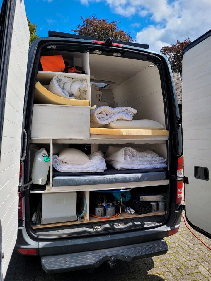 Wohnmobil Camper Van 4 Personen Mercedes in Großheide