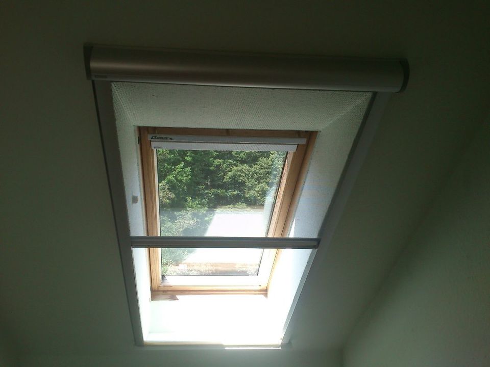 2 x Original Velux Insektenschutzrollo ZIL F08 grau transparent in Kiel