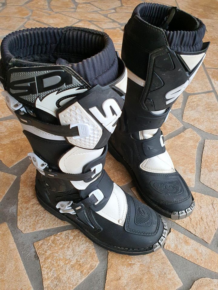 Kinder Motocross Stiefel SIDI in Klötze
