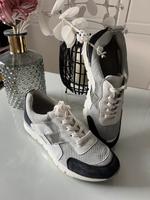 Caprice Sneaker , Leder, Gr 39, weiß-Silber, Neuwertig Bayern - Erlangen Vorschau
