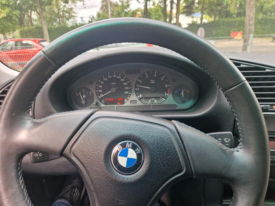 BMW 320i Coupé in Berlin