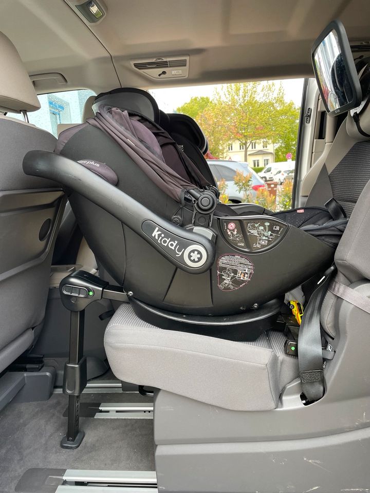 Kiddy Evoluna i-Size Babschale mit Liegeposition u. Isofix Basis in Kornwestheim