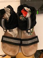 Damen Sandalen Gr.39 S.Oliver schwarz mit Silber Steinchen Niedersachsen - Stade Vorschau