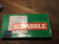 Scrabble Spiel mit Holz Plättchen alt antik Niedersachsen - Helmstedt Vorschau