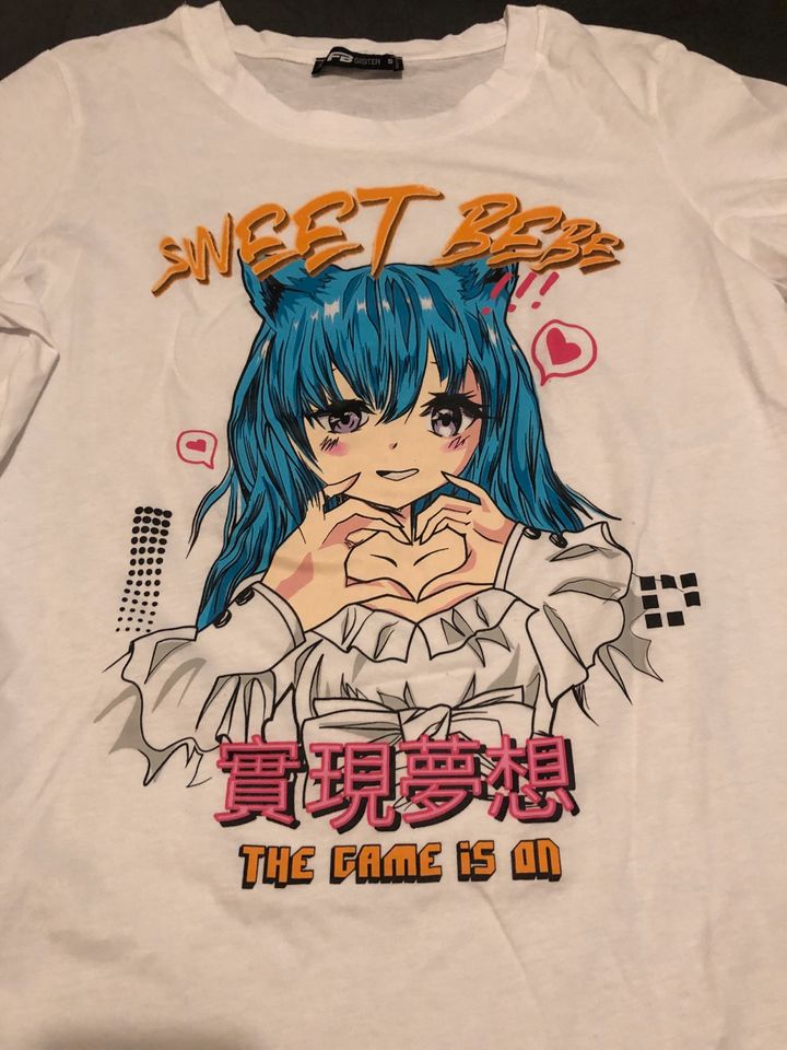 Japan Anime Girl weiß T-Shirt Gr.S wie Neu in Gummersbach