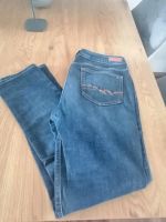 Tommy Hilfiger Damenjeans Gr. 31/32 Findorff - Findorff-Bürgerweide Vorschau