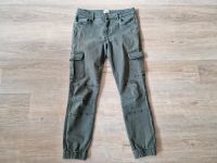 Only Cargohose 40/32 khakigrün Seitentaschen coole Hose Damen Nordrhein-Westfalen - Bergisch Gladbach Vorschau