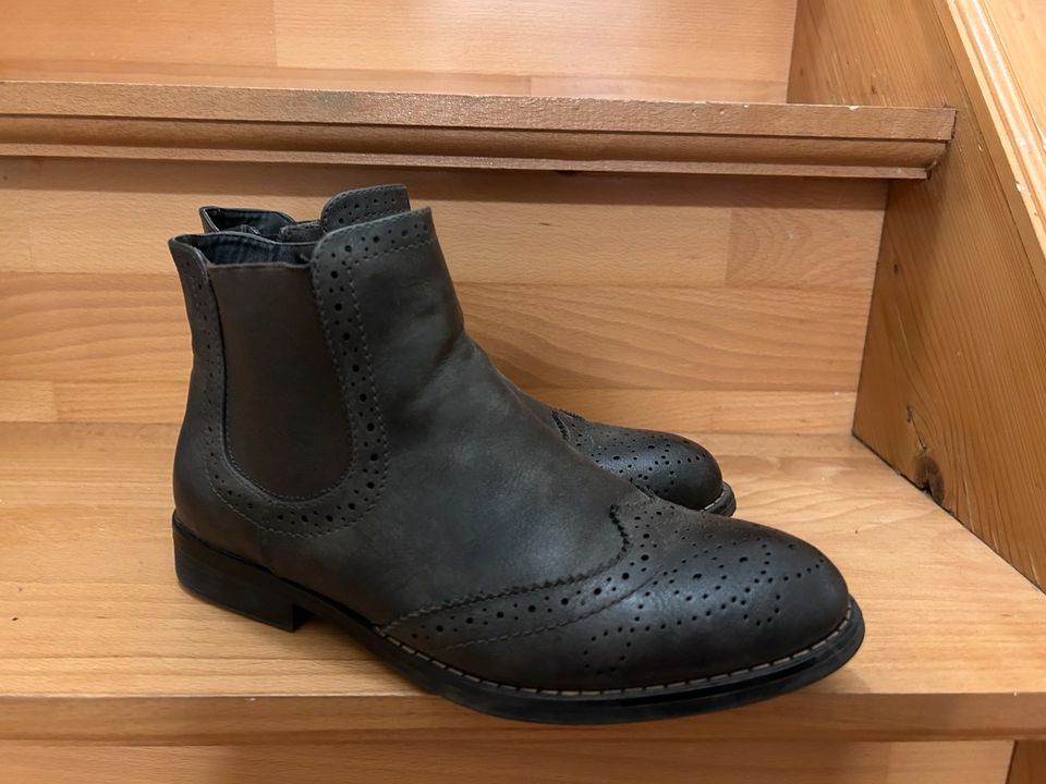 Rieker Damen Schuhe Stiefelette Gr.38 Chelsea Boots in Wolmirsleben