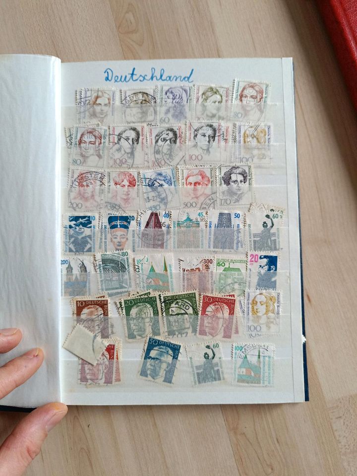 Briefmarken Briefmarkenalbum 80er 90er Sammler in Emsdetten