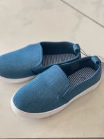 Jungen Slipper/Schuhe in Jeans Optik Größe 31 Neu mit Etikett Baden-Württemberg - Bretten Vorschau