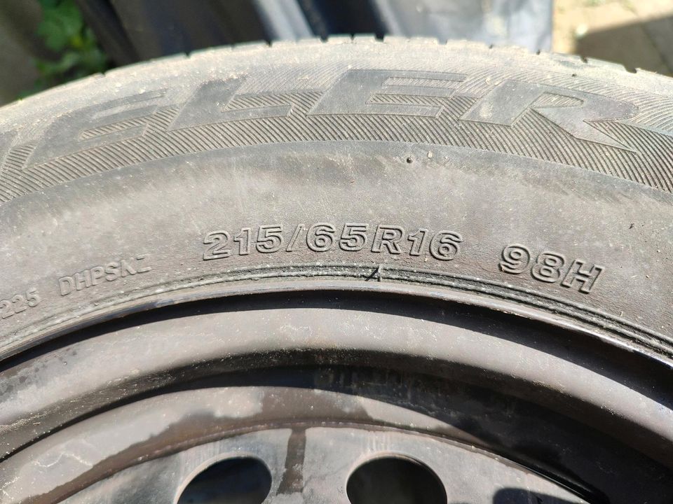 4 Sommerreifen mit Stahlfelgen 215/65 R16 98h in Parchim