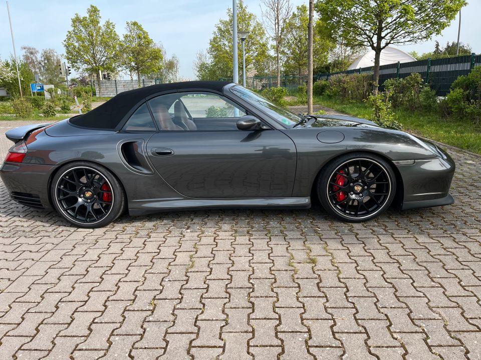 Porsche 996 turbo Cabrio, Motor neu überholt, topp Zustand in Rüsselsheim