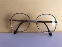 Damen Brillenrahmen goldgelber Metallrahmen mit Optikergläsern Leipzig - Leipzig, Zentrum-Nord Vorschau