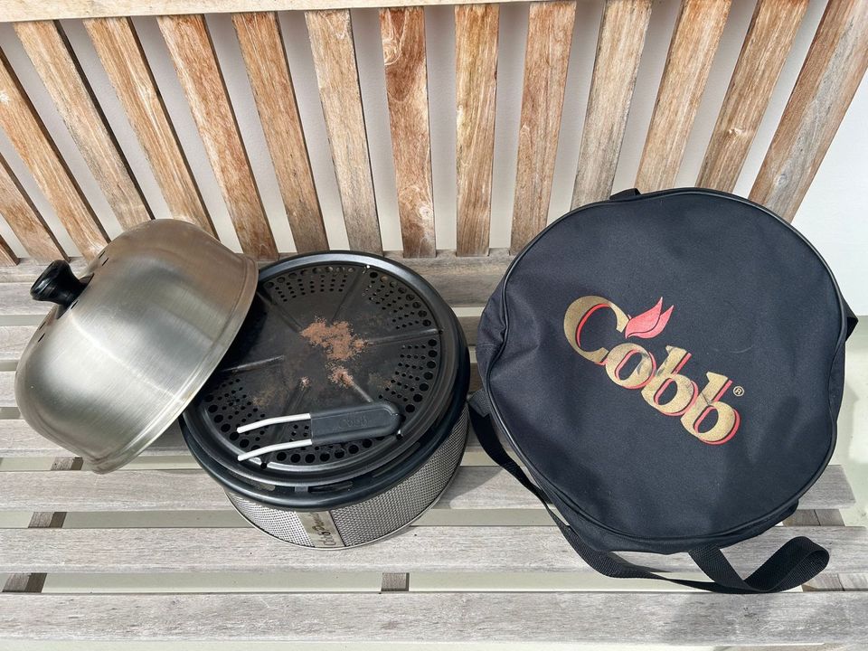 Cobb Holzkohlegrill Grill mit Tasche und Kohle Camping Outdoor in Duisburg