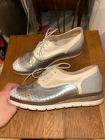 Schicke Schnürschuhe Silber weiß Rheinland-Pfalz - Beltheim Vorschau