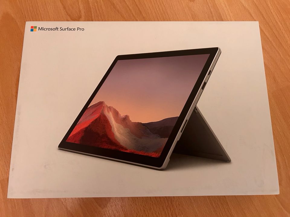 Microsoft Surface Pro 7 + Tastatur/Cover + Pen in Düsseldorf