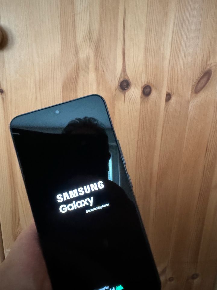 Samsung S22 mit 128GB in Essen-Haarzopf