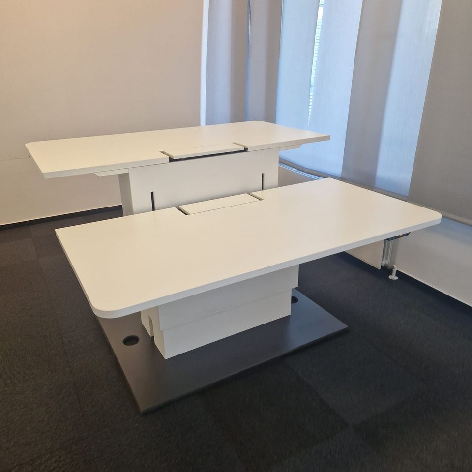 15 x Elektrischer Tisch / Steh Sitz Tisch / Schreibtisch / Ergonomie / Designtisch / Bench in Linden