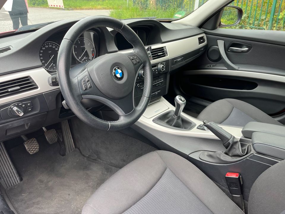 BMW+++E91+++Touring in Ratingen