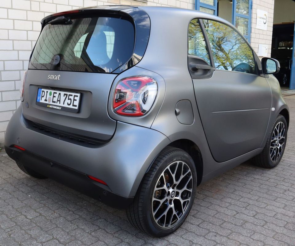 Smart ForTwo EQ Exclusive Prime Vollausstattung/22KW in Rellingen
