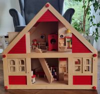 Puppenhaus aus Holz mit viel Zubehör Niedersachsen - Melle Vorschau