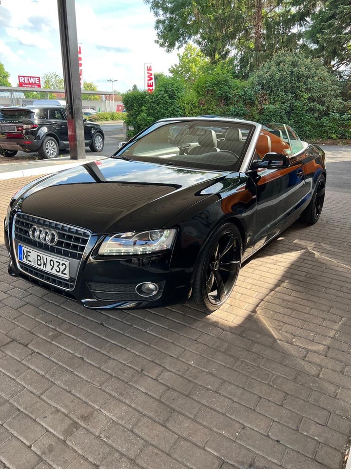 Audi A5 Cabrio S-Line in Düsseldorf