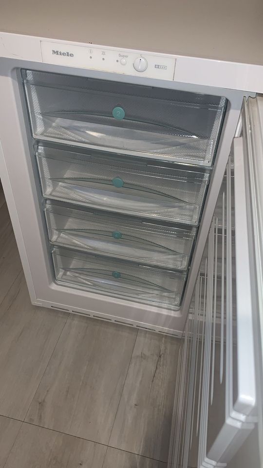 Miele Gefrierschrank in Wiesbaden