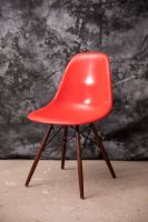 original Herman Miller Sidechair Eames Schale rot super Zustand Hamburg - Altona Vorschau