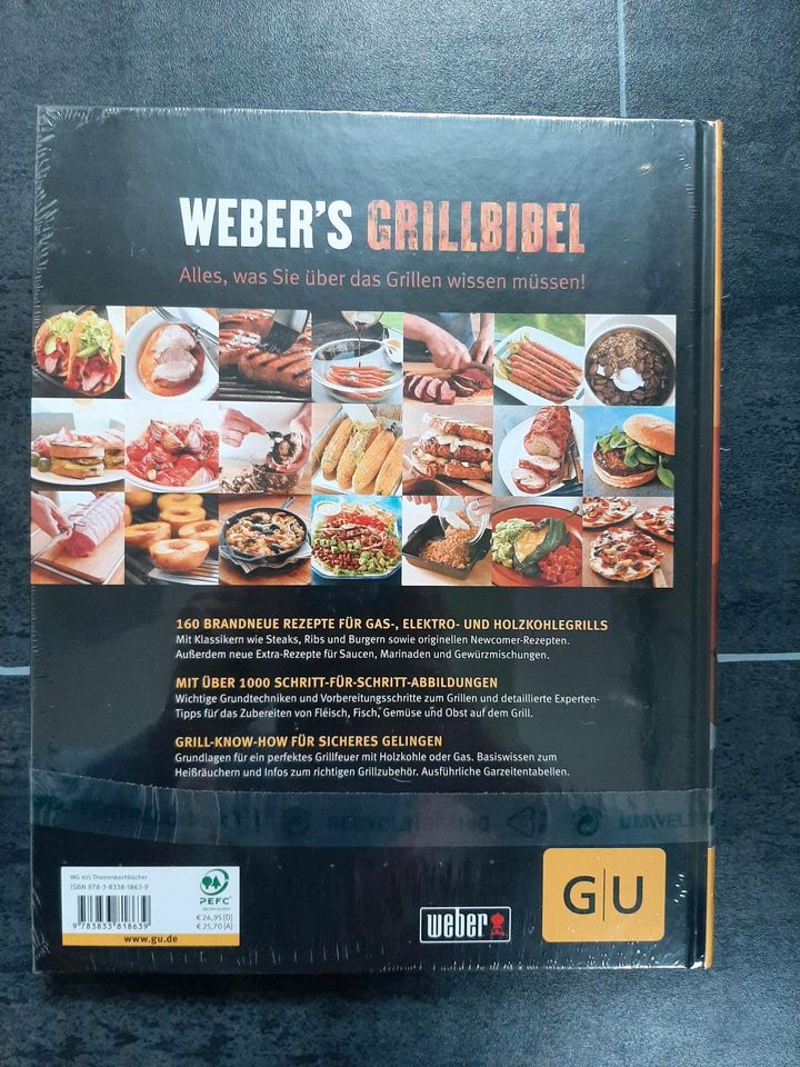 Weber Grillbibel + Schürze + Burgerpresse - alles OVP!! in Leutenbach