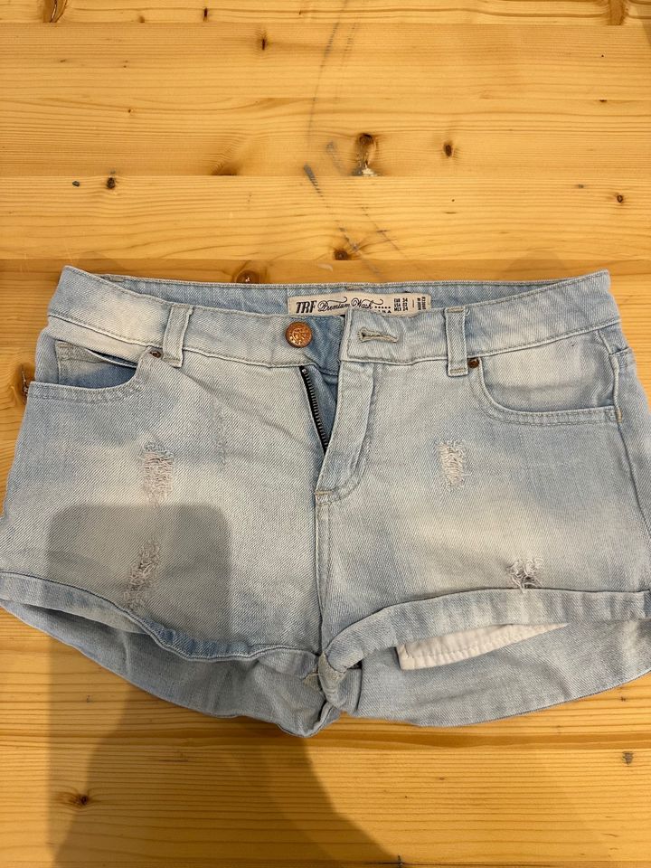 Zara Jeans Shorts in Stuttgart